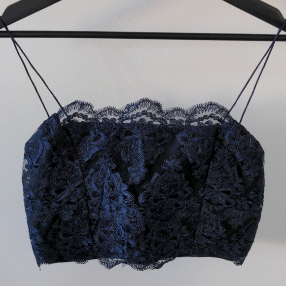 Navy lace crop tank top - Picture 1 of 4